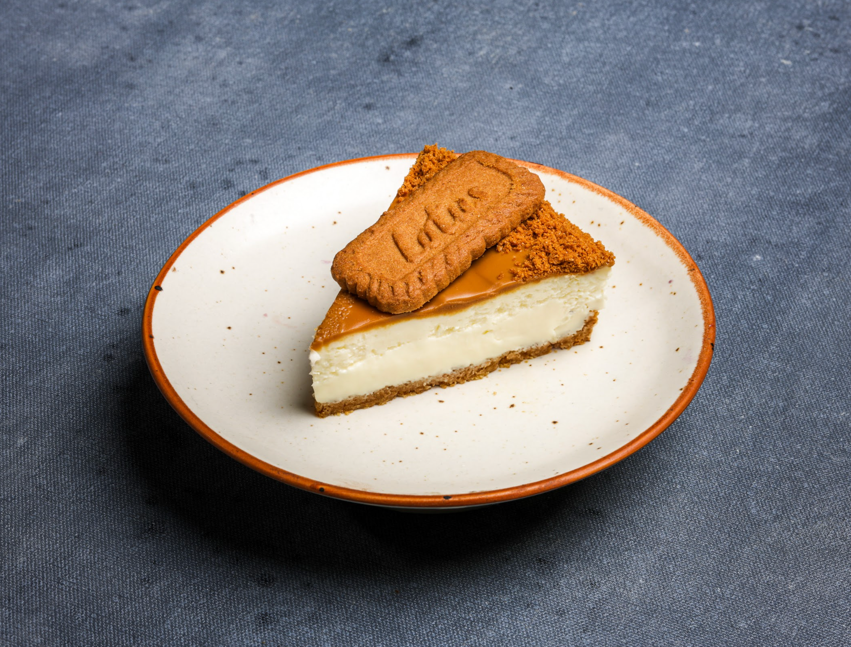 Lotus Biscoff Baked Cheesecake Slice